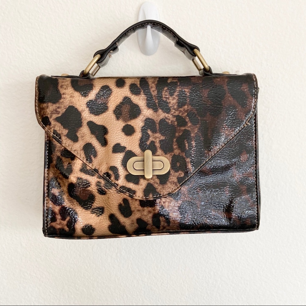 Mini leopard purse